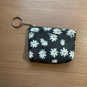 Daisy Wallet NWT (25)